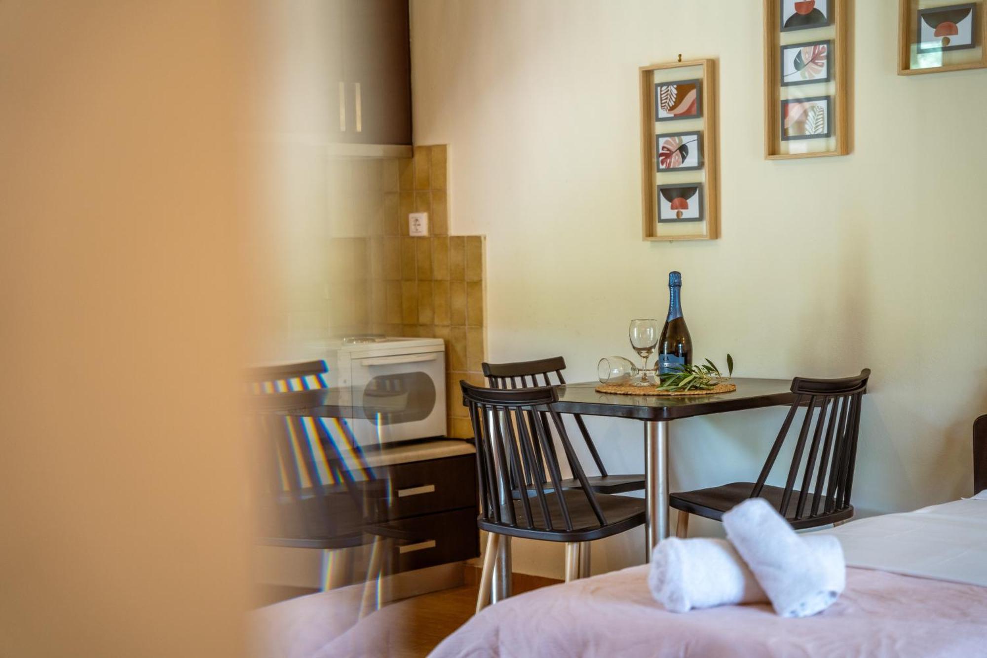 סיבוטה Aiora Suites מראה חיצוני תמונה